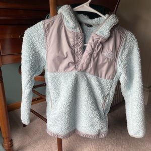 Girls xs (size 6) The North Face Sweatshirt